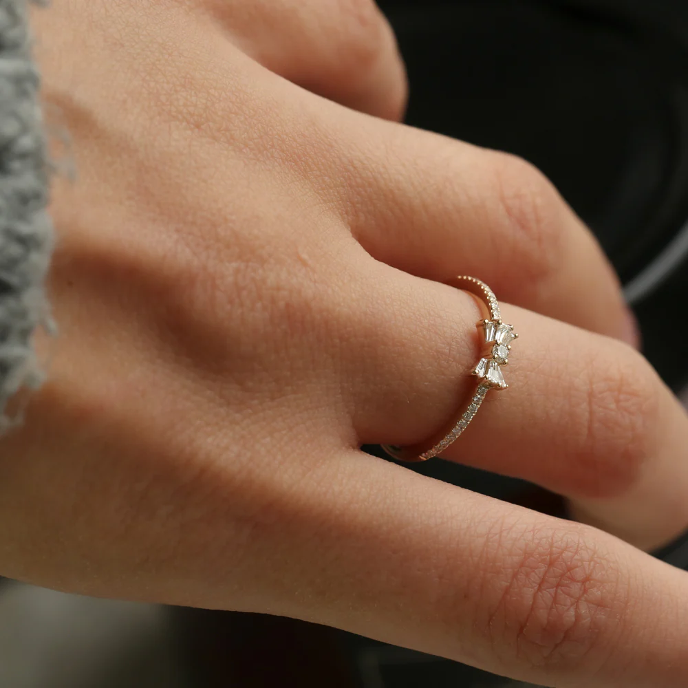 14k Baguette and Round Diamond Bow Ring - Image 4