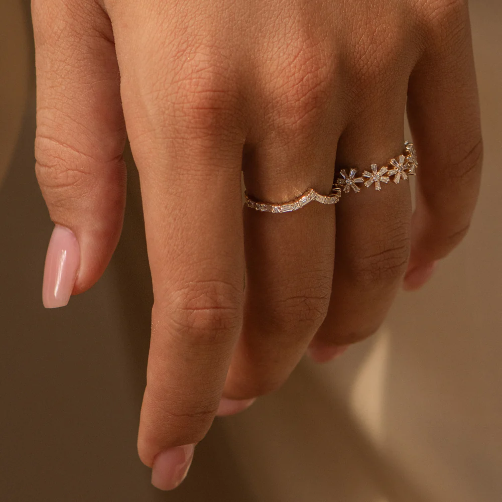 14k Baguette and Round Diamond Chevron Ring - Image 3