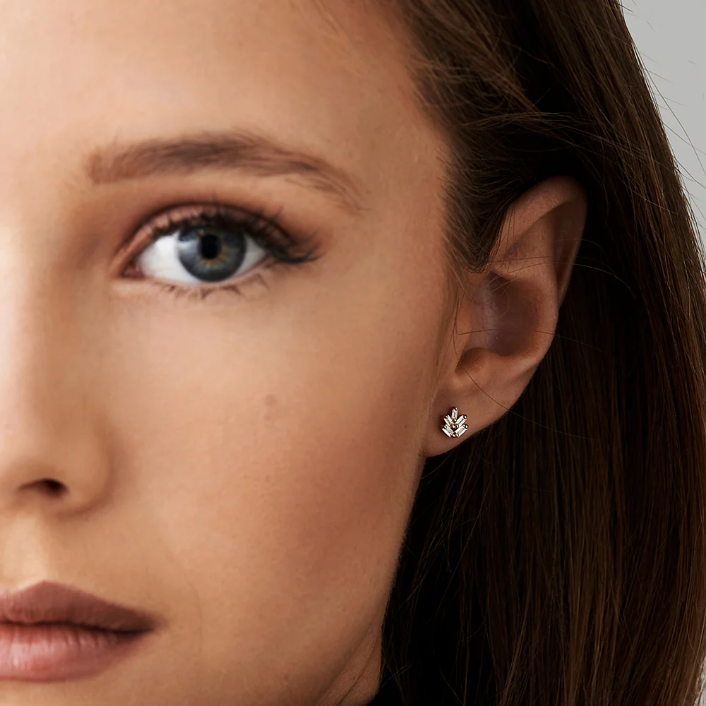 14k  Dainty Minimal Baguette Diamond Studs - Image 4