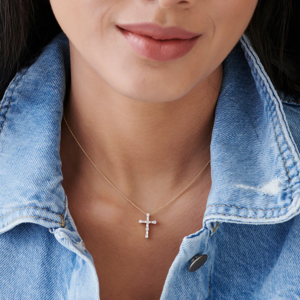 14k Gold Baguette and Round Diamond Necklace - Image 5