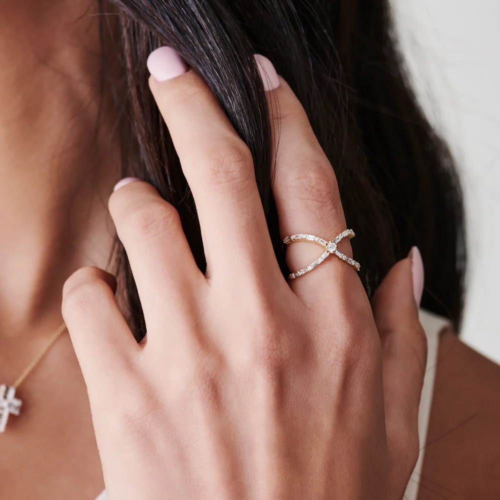 Baguette & Round Diamond Crisscross Ring in 14k Gold - Image 6